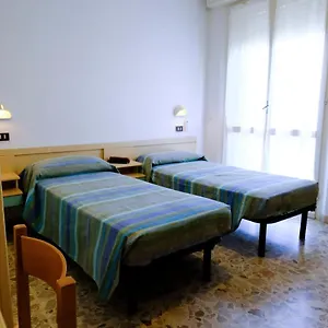 https://hotel-chiara.emilia-romagnahotels.net