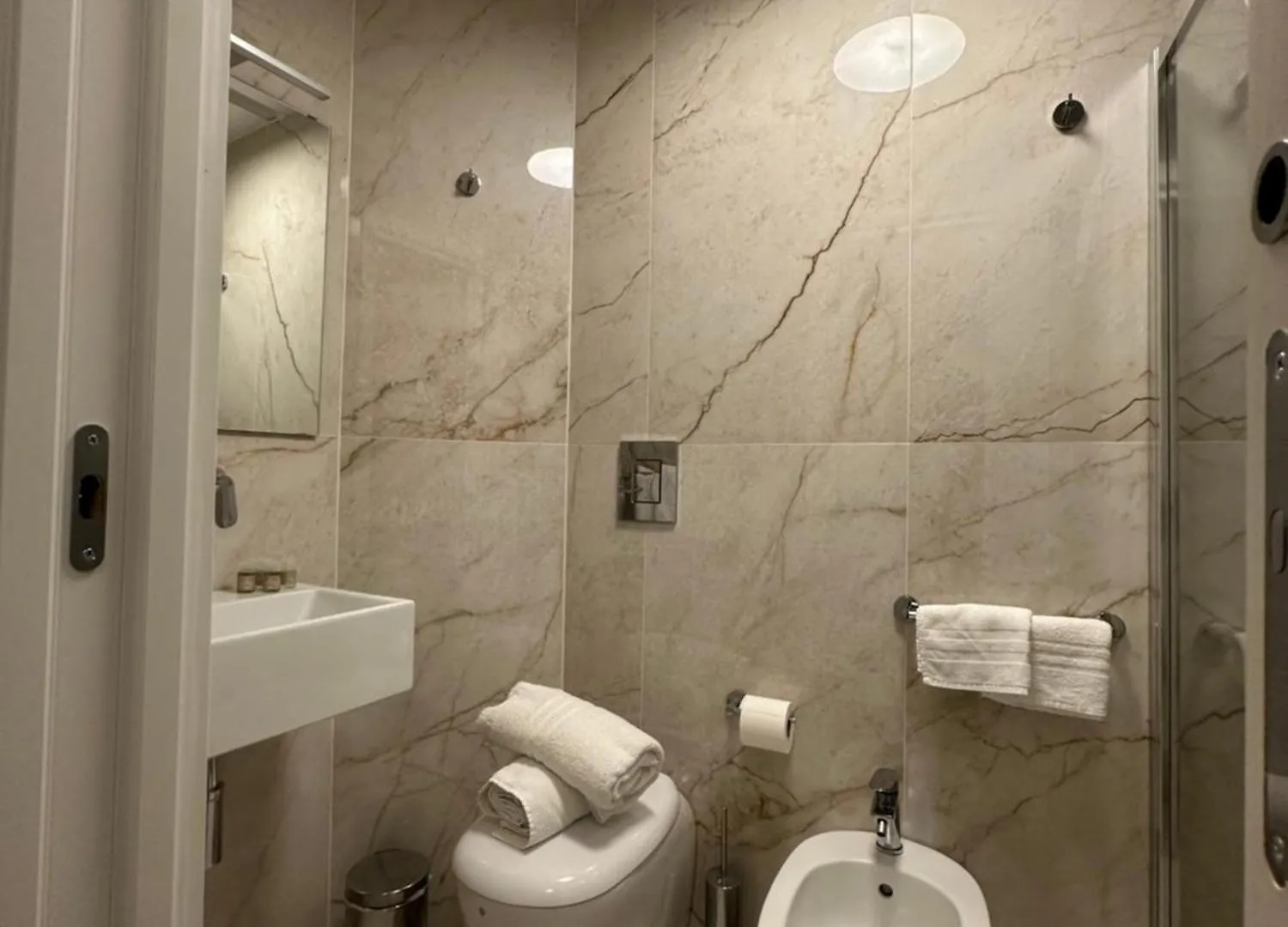 Paura Suite Apartment Napoli Italia